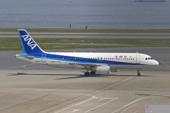 Haneda_Airplane_2007_026