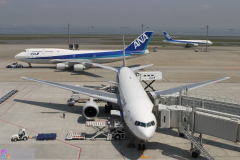 Haneda_Airplane_2007_034