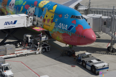 Haneda_Airplane_2007_046