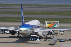 Haneda_Airplane_2007_053