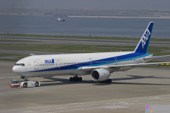 Haneda_Airplane_2007_058
