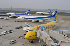 Haneda_Airplane_2007_099