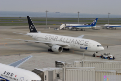 Haneda_Airplane_2007_100