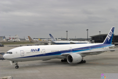 NaritaAirplane2007_20