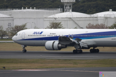 NaritaAirplane2007_22